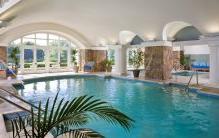 夏洛特Ballantyne酒店的室内游泳池